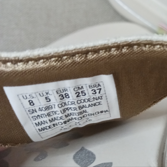 Skechers Relaxed Fit sandals natural NWT - Picture 10 of 12